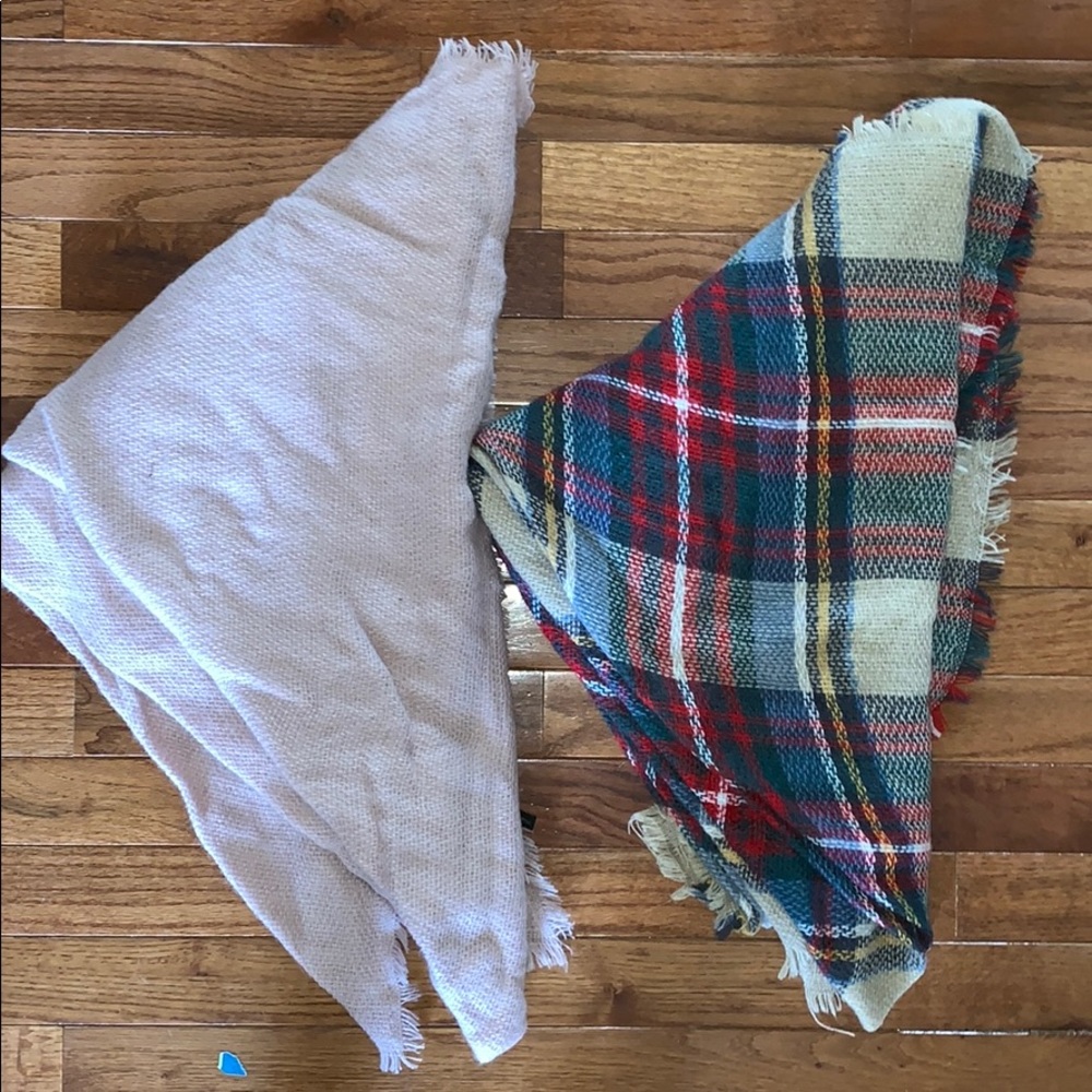 ✨2 for $15✨ Blanket scarves